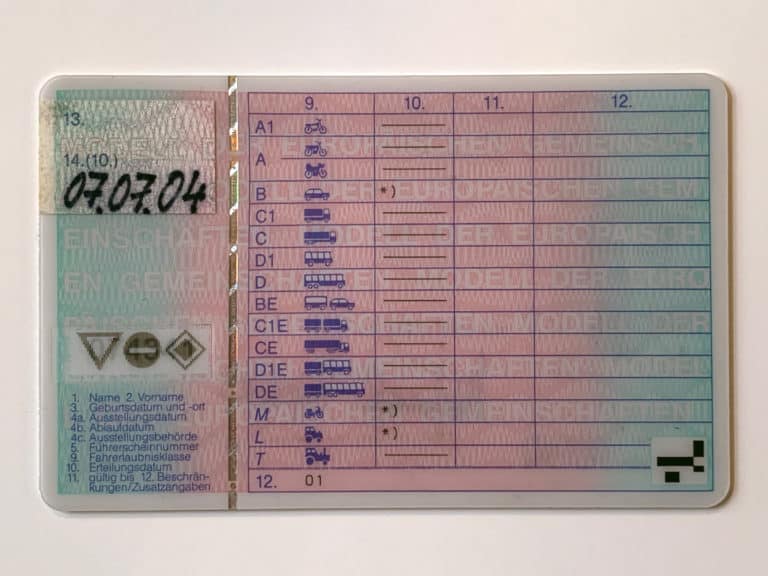 Kontaktlinsen beim Autofahren Kontaktlinseninfo.de